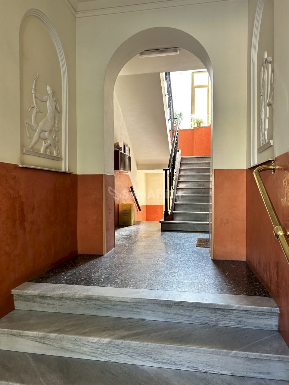 INGRESSO ANDRONE.jpg - Appartamento Torino - foto 2