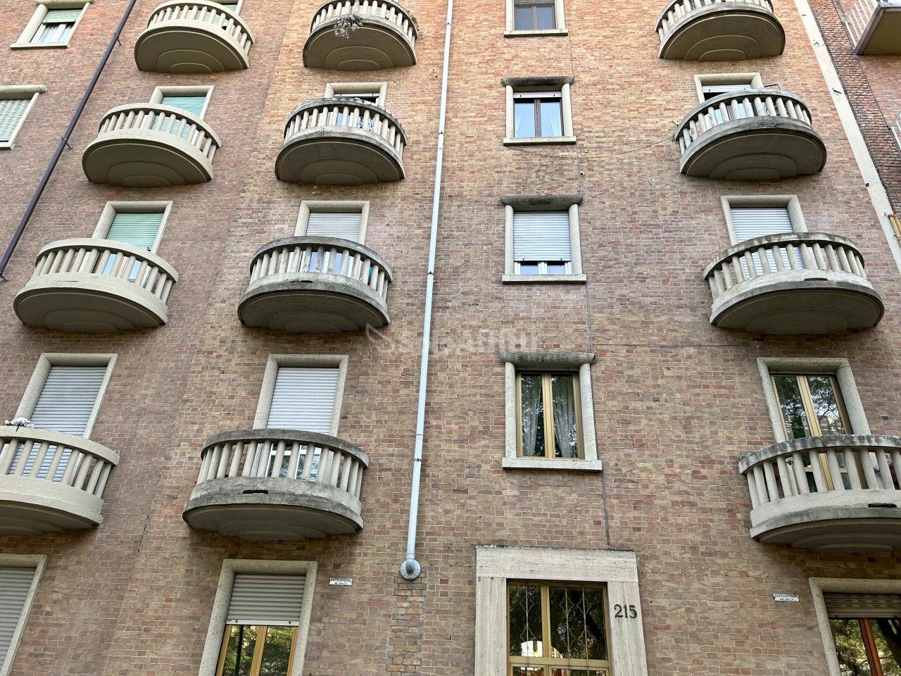 ESTERNO.jpg - Appartamento Torino - foto 3
