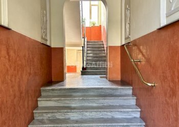 INGRESSO ANDRONE1.jpg - Appartamento Torino - foto 1
