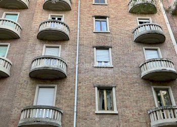 ESTERNO1.jpg - Appartamento Torino - foto 4