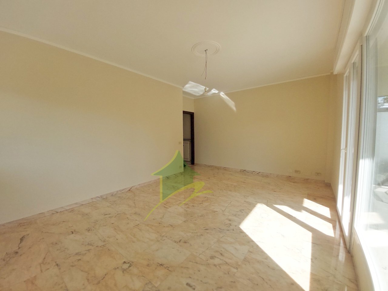 soggiorno - Three-room apartment Via Vallarino 78, Sanremo - photo 3