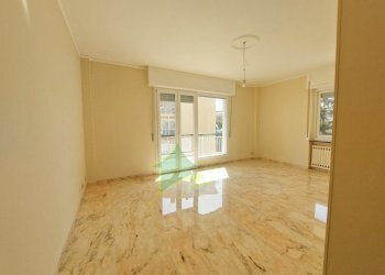 soggiorno - Trilocale Via Vallarino 78, Sanremo - foto 4