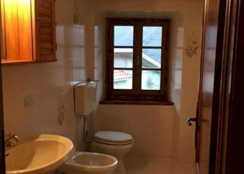 PHOTO-2023-03-17-13-50-56 2.jpg - Portion of a house Seravezza - photo 11