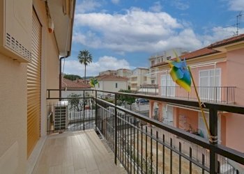 DSC_0191.jpg - Trilocale Via Ville Nuove, Diano Marina - foto 29