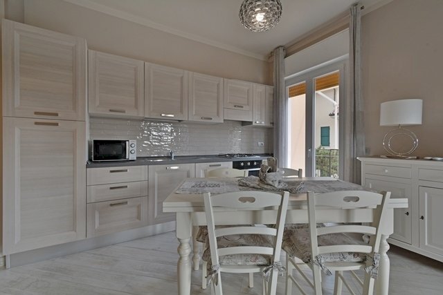 DSC_0163.jpg - Trilocale Via Ville Nuove 11, Diano Marina - foto 1