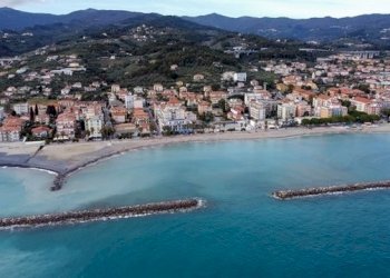 DJI_0352.jpg - Trilocale Via Ville Nuove 11, Diano Marina - foto 4