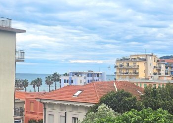 20250427_082605.jpg - Trilocale Via Cristoforo Colombo 1616, San Bartolomeo al Mare - foto 1