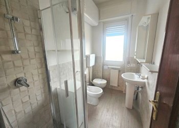 20250427_082703.jpg - Trilocale Via Cristoforo Colombo 1616, San Bartolomeo al Mare - foto 7