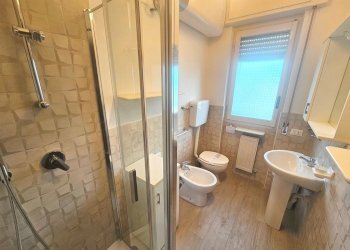 20250427_082743.jpg - Trilocale Via Cristoforo Colombo 1616, San Bartolomeo al Mare - foto 13