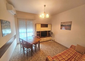 20250427_082808.jpg - Trilocale Via Cristoforo Colombo 1616, San Bartolomeo al Mare - foto 16