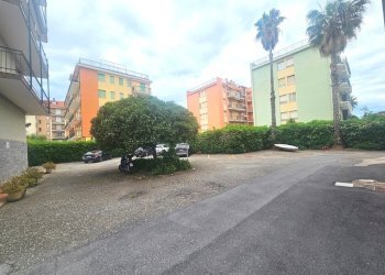 20250427_082932.jpg - Trilocale Via Cristoforo Colombo 1616, San Bartolomeo al Mare - foto 18