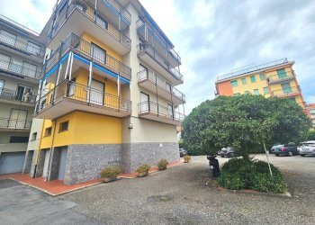 20250427_082947.jpg - Trilocale Via Cristoforo Colombo 1616, San Bartolomeo al Mare - foto 21