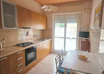 20250427_082528.jpg - Trilocale Via Cristoforo Colombo 1616, San Bartolomeo al Mare - foto 28