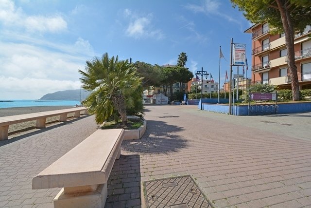 DSC_1293.jpg - Trilocale Viale Europa 5, San Bartolomeo al Mare - foto 3