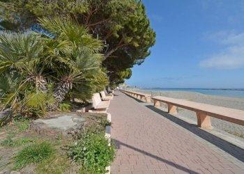 DSC_1292.jpg - Trilocale Viale Europa 5, San Bartolomeo al Mare - foto 2