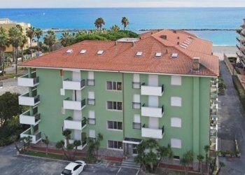 1.jpg - Trilocale Via Aurelia 57, San Bartolomeo al Mare - foto 1