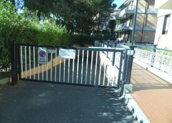 P1020015-640x467.jpg - Box Giardini I Maggio, San Bartolomeo al Mare - foto 6