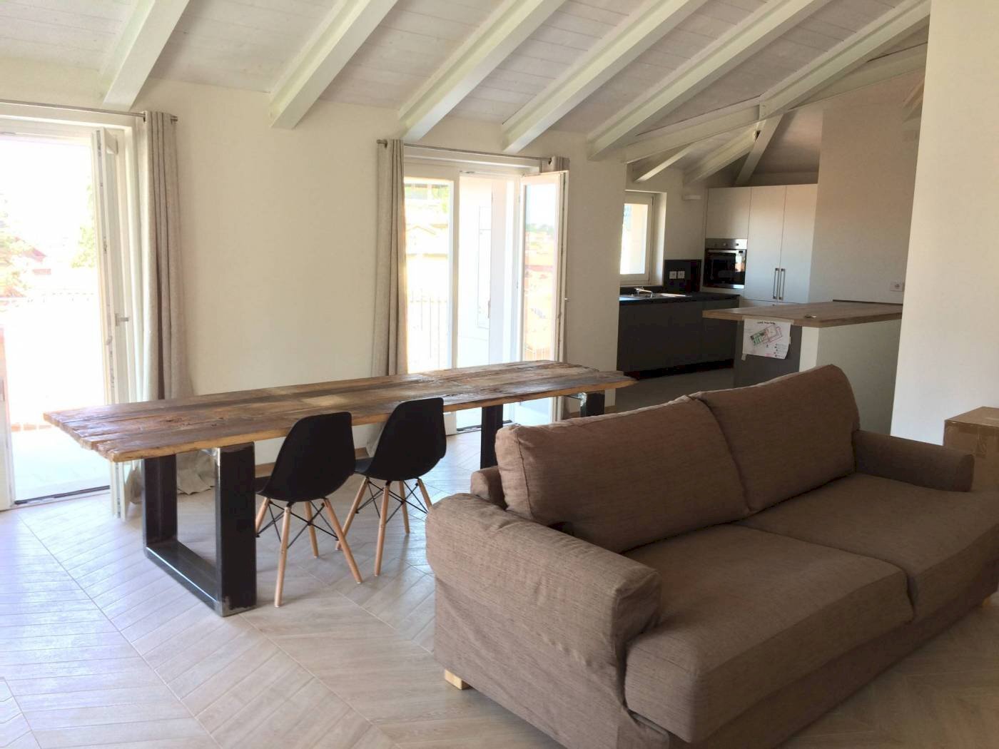 soggiorno - Four-room apartment via Albussano, 30, Chieri - photo 2