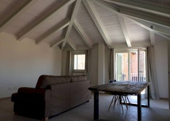 soggiorno - Four-room apartment via Albussano, 30, Chieri - photo 1