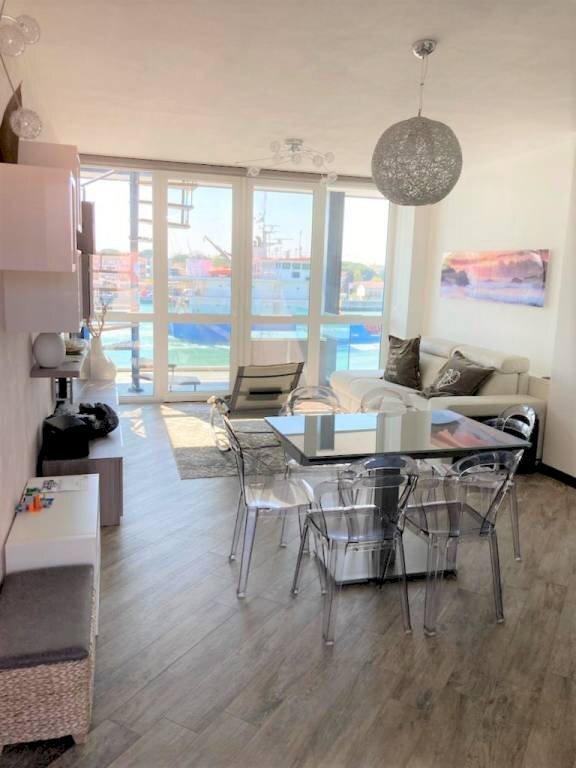 Soggiorno - Attico via Molo Gaetano Sanfilippo, Ravenna (zona Porto Corsini) - foto 1