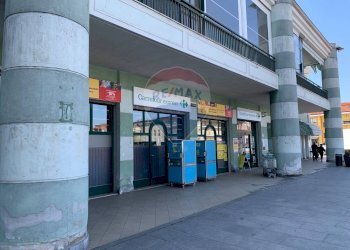 Locale Commerciale Via Gramsci, 45 
 Borgaro Torinese, Borgaro Torinese - foto 12