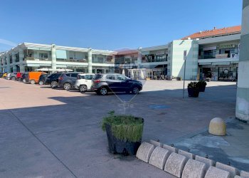 Locale Commerciale Via Gramsci, 45 
 Borgaro Torinese, Borgaro Torinese - foto 18