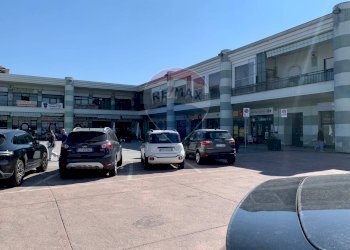 Locale Commerciale Via Gramsci, 45 
 Borgaro Torinese, Borgaro Torinese - foto 19