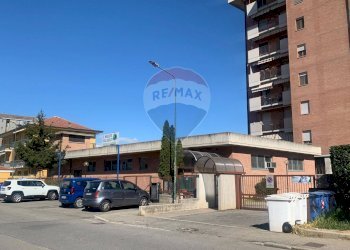 Locale Commerciale VIA AMENDOLA, 5
Orbassano, Orbassano - foto 3