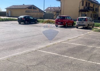 Locale Commerciale VIA AMENDOLA, 5
Orbassano, Orbassano - foto 9