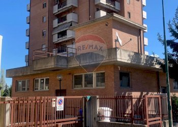 Locale Commerciale VIA AMENDOLA, 5
Orbassano, Orbassano - foto 12