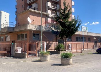 Locale Commerciale VIA AMENDOLA, 5
Orbassano, Orbassano - foto 16