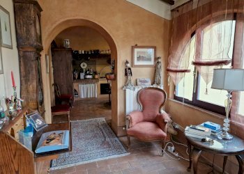 09.jpg - Casale Sarteano - foto 9