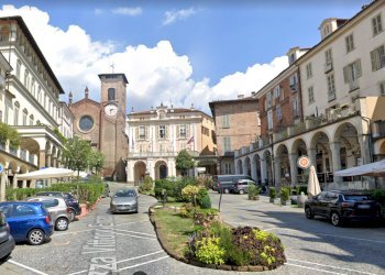 Commercial Premises via San Martino, 2, Moncalieri - photo 1