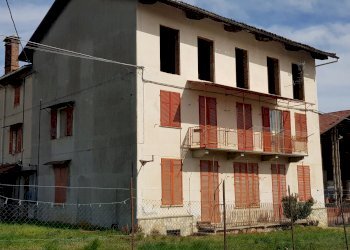 Casa indipendente Strada della Fornace, Luserna San Giovanni - foto 2