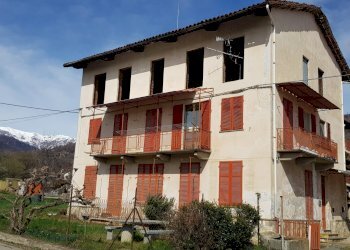 Casa indipendente Strada della Fornace, Luserna San Giovanni - foto 1