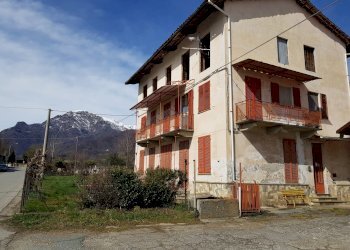 Casa indipendente Strada della Fornace, Luserna San Giovanni - foto 4
