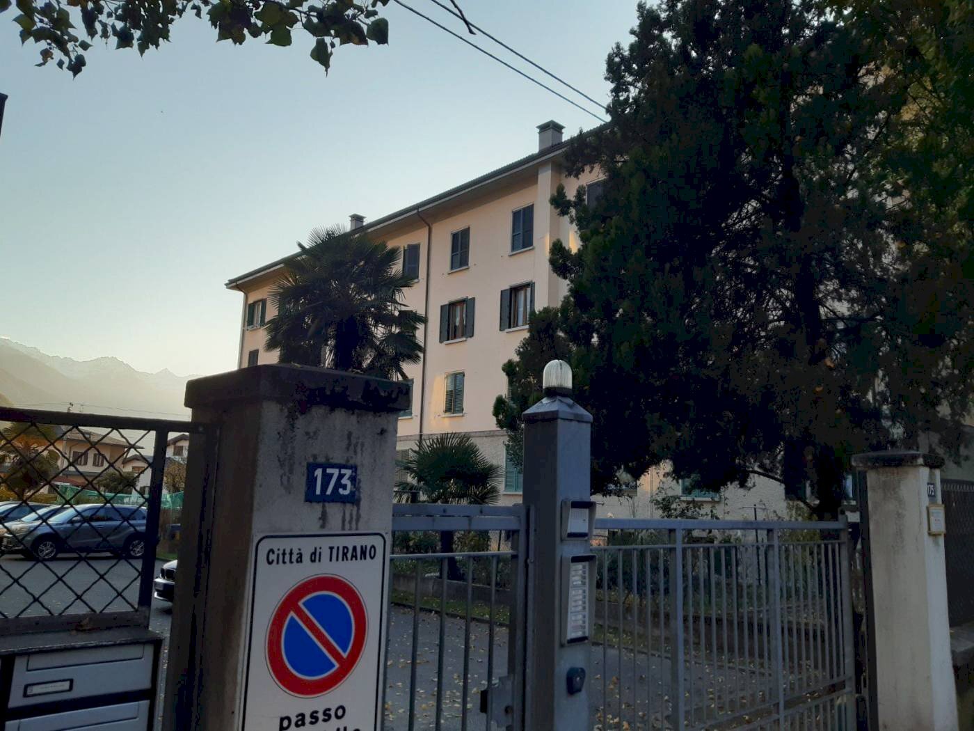 Three-room apartment viale Italia, 177, Tirano - photo 1