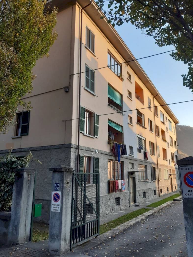 Three-room apartment viale Italia, 177, Tirano - photo 2
