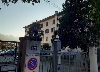 Trilocale viale Italia, 177, Tirano - foto 1