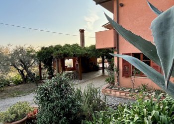 IMG_3710.jpg - Villa Fosdinovo - foto 12