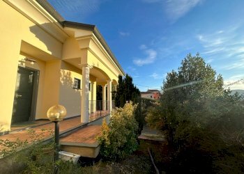WhatsApp Image 2022-11-08 at 19.15.36.jpeg - Villa Sarzana - foto 6
