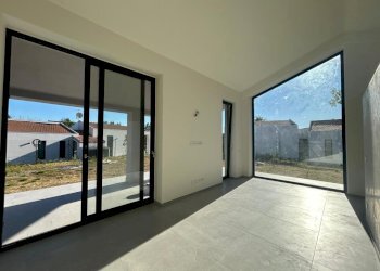 b2cfdec6-e4c7-420f-9b89-f7f3d283c29e.jpg - Villa Via Sarzanello 232A, Sarzana - foto 8