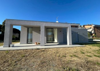 0b6a3d1e-ca4e-4b6f-a555-696e7b745bd4.jpg - Villa Via Sarzanello 232A, Sarzana - foto 9