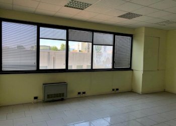 WhatsApp Image 2020-09-05 at 11.21.54 (5).jpeg - Ufficio Sarzana - foto 7