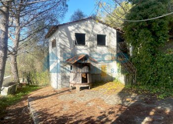 9.JPG - Villa Via Mascagni, Bolano - foto 7