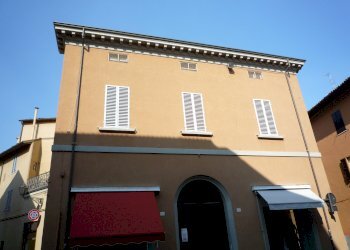 esterno - Appartamento via Emilia, 272, Imola - foto 2