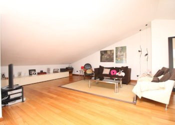 Interni villa - Mansarda - Villa Inverigo - foto 25