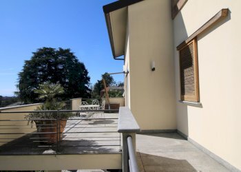 Terrazzo zona notte - Villa Inverigo - photo 20
