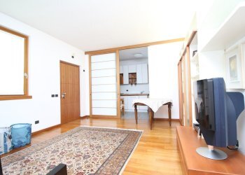 Zona giorno appartamento indipendente - Villa Inverigo - photo 21