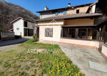 cortile - Villa a Schiera Via tetti Ariou 24., Boves - foto 4